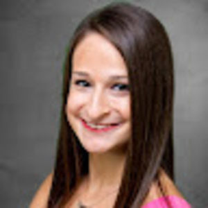 Meet your Posher, Lara